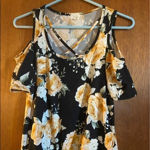 Cold shoulder tie detail floral shirt